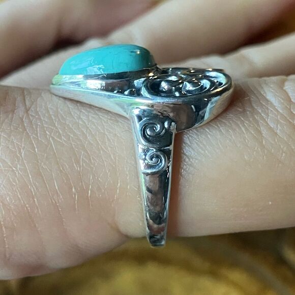 Natural Royston Turquoise Sterling Silver Heart Ring Size 8 - Picture 3 of 9